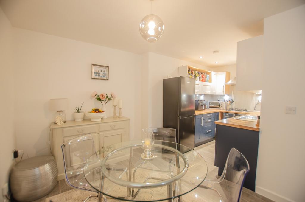 12 Royffe Way Bodmin 01208 74182-04