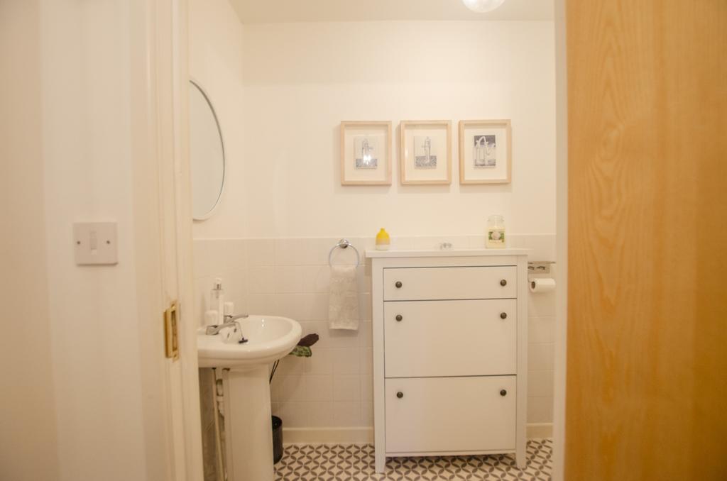 12 Royffe Way Bodmin 01208 74182-06