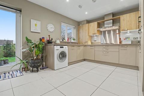 undefined, Pembers Hill Drive, Eastleigh SO50