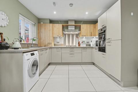 undefined, Pembers Hill Drive, Eastleigh SO50