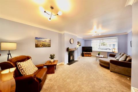 3 bedroom semi-detached house for sale, Stewart Garth, Cottingham
