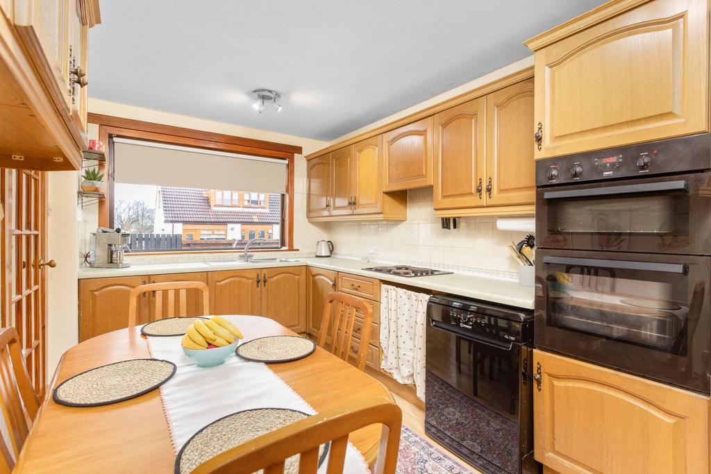 Kitchen/ Dining Area
