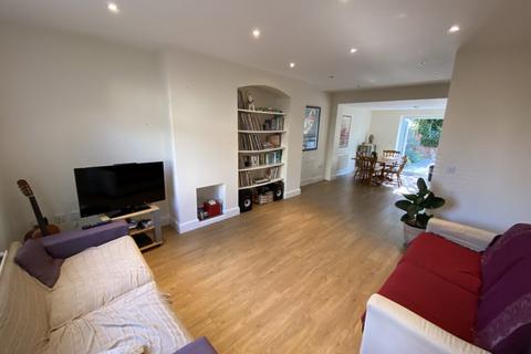 2 bedroom house to rent, 2 Bedroom House – Teynton Terrace, London N17