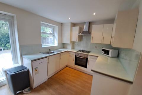 2 bedroom house to rent, 2 Bedroom House – Teynton Terrace, London N17