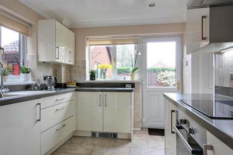 3 bedroom semi-detached house for sale, Spencer Close, Cottingham