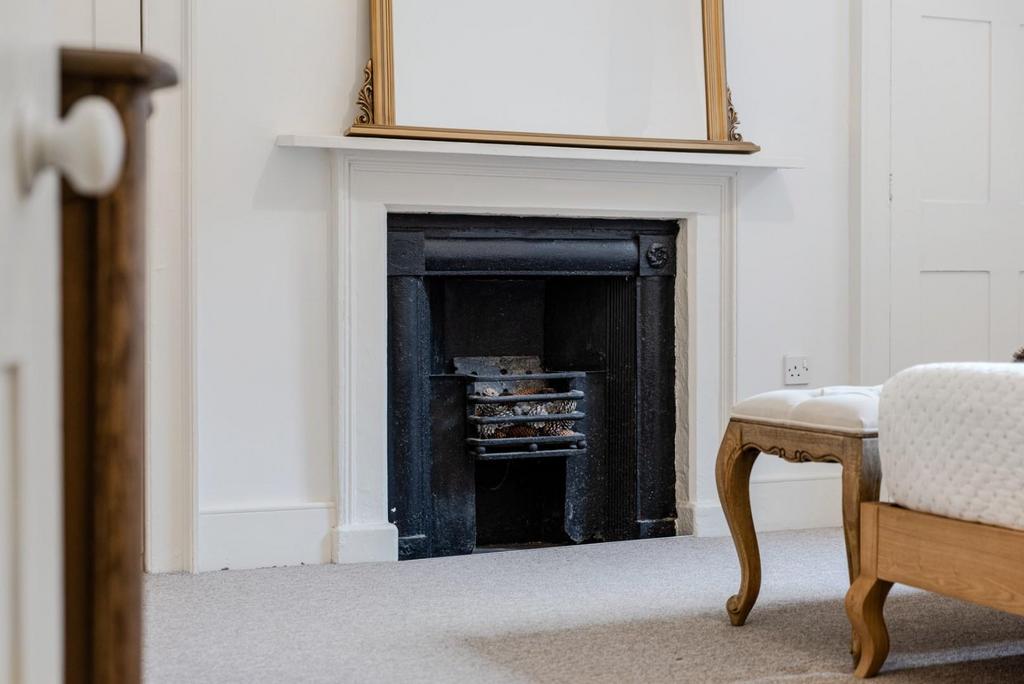 Lower Ground Floor Flat, 3 Great Bedford Street, B