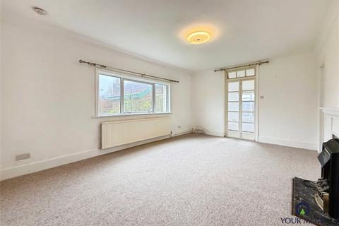 3 bedroom detached house for sale, Chichester Road, West Sussex PO21