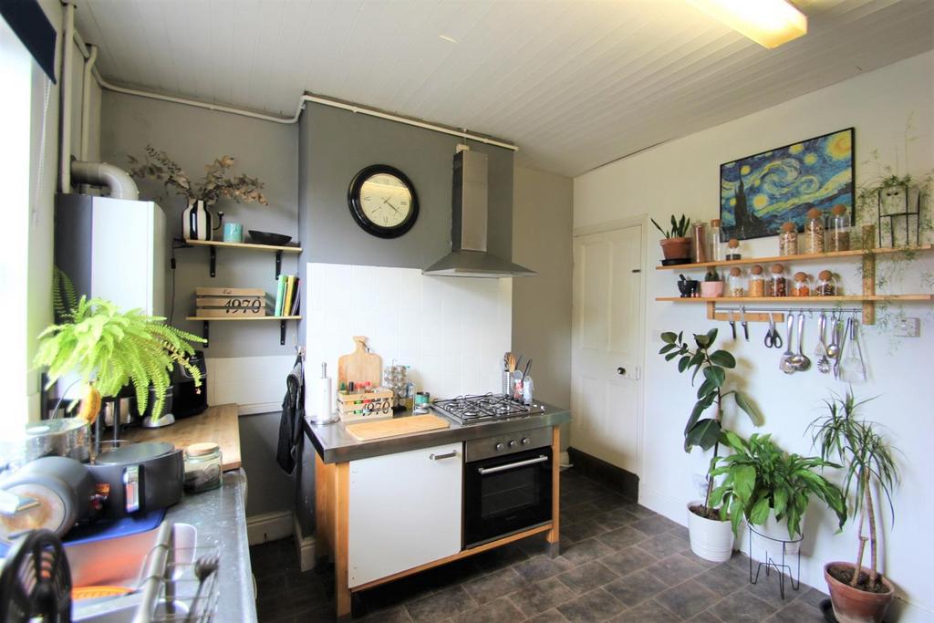 8 other road kitchen.JPG