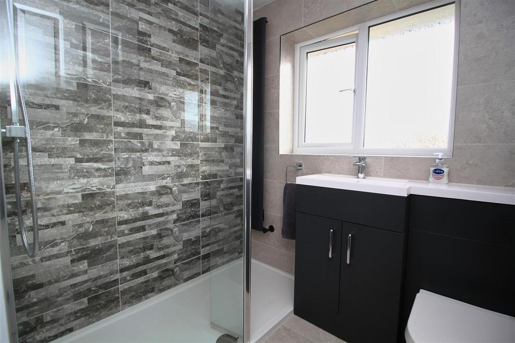 Shower room .jpg