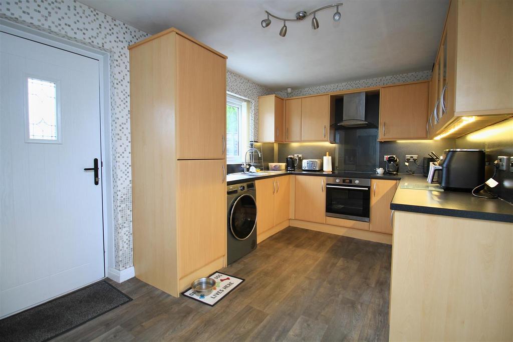 Kitchen..jpg