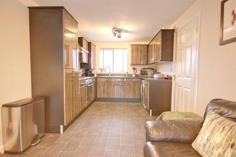 Chartwell Gardens, Kingswood, Hull