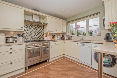 4 bedroom detached house for sale, Richmond Grove, Gomersal, Cleckheaton, West Yorkshire, BD19