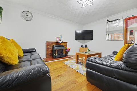 3 bedroom semi-detached house for sale, Gorselands Road, Southampton SO18