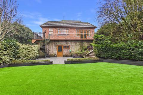 5 bedroom detached house for sale, Heads Lane, Hessle