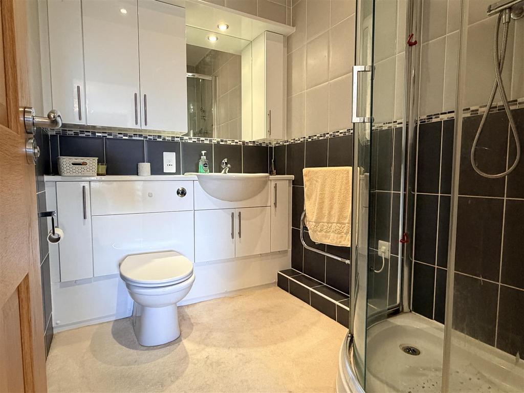 En suite shower/wc