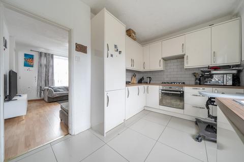2 bedroom end of terrace house for sale, Shaw Road, Bromley