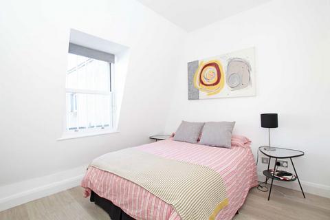 1 bedroom flat to rent, Lancaster Road, London W11