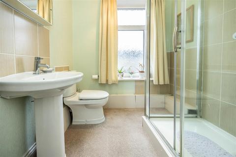 3 bedroom house for sale, Birkhouse Lane, Huddersfield HD5