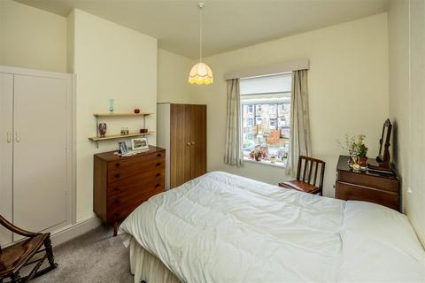 3 bedroom house for sale, Birkhouse Lane, Huddersfield HD5