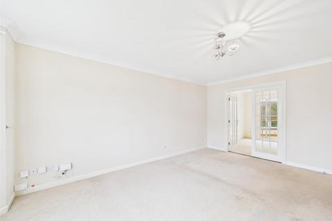 4 bedroom detached house for sale, Cooper Drive, Perth PH1