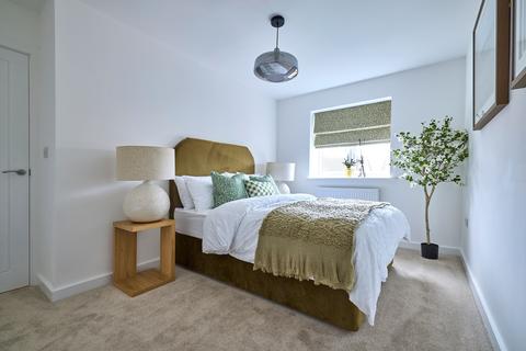 4 bedroom semi-detached house for sale, Queens Road, Ashton-under-Lyne OL6