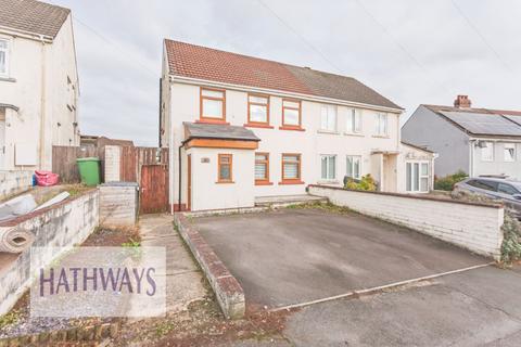 3 bedroom semi-detached house to rent, Maesgwyn, Pontnewydd, NP44