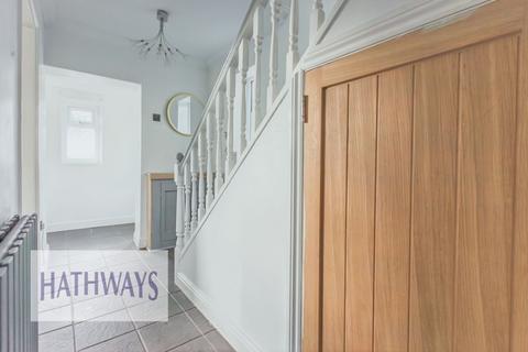 3 bedroom semi-detached house to rent, Maesgwyn, Pontnewydd, NP44