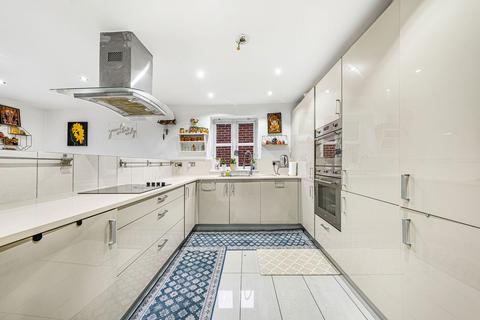 4 bedroom semi-detached house for sale, Cherry Garden Lane, Chelmsford CM2