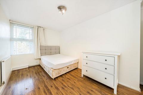 3 bedroom flat to rent, Walney Walk, London N1