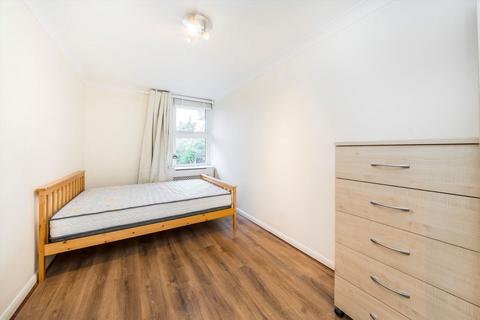 3 bedroom flat to rent, Walney Walk, London N1