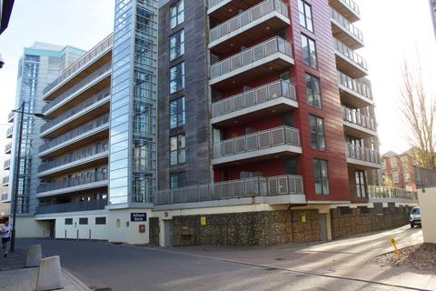 undefined, Geoffrey Watling Way, Norwich NR1