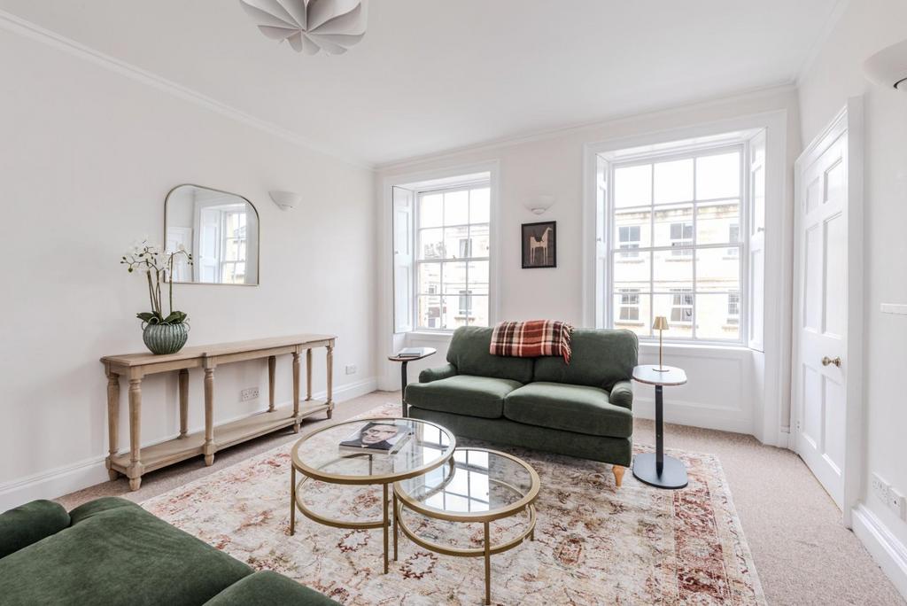 Second Floor Flat, 3 Great Bedford Street, Bath, B