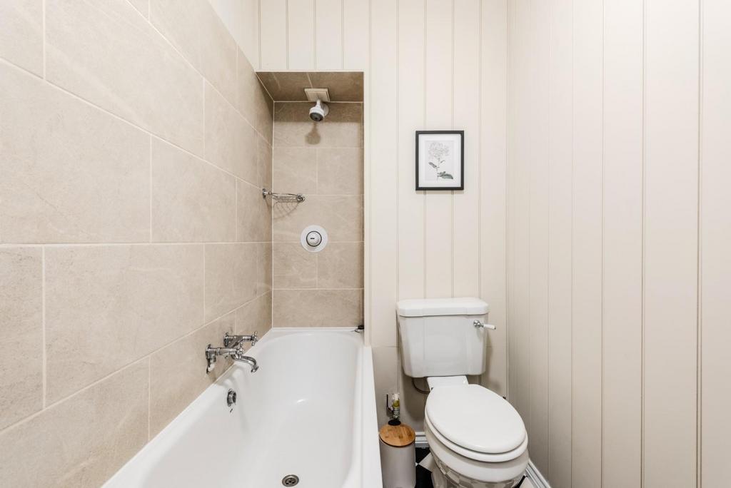 Second Floor Flat, 3 Great Bedford Street, Bath, B
