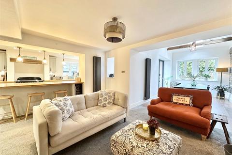 4 bedroom end of terrace house for sale, Buxton Old Road, Disley, Stockport