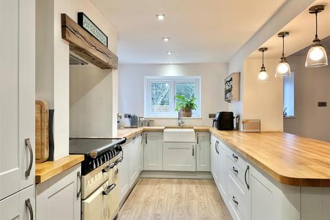 4 bedroom end of terrace house for sale, Buxton Old Road, Disley, Stockport
