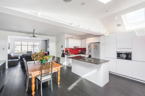 4 bedroom end of terrace house for sale, Southway, Raynes Park SW20