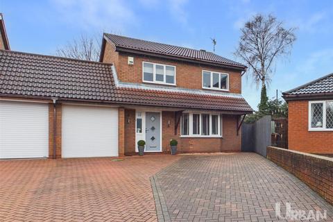 4 bedroom detached house for sale, Daisyfield Drive, Bilton, Hull