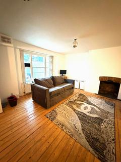 1 bedroom apartment to rent, Leinster Sq