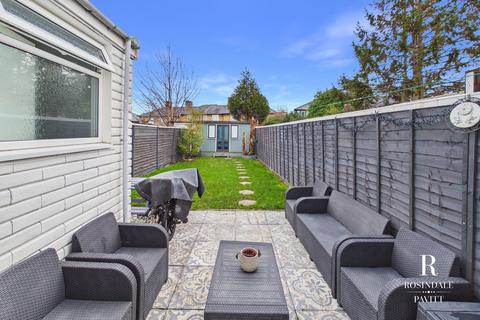 3 bedroom terraced house for sale, Titchfield Road, Carshalton, SM5