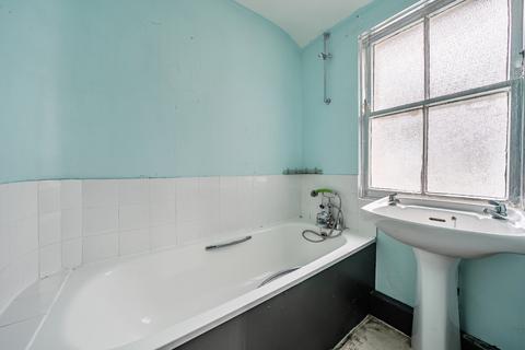 1 bedroom flat for sale, Charteris Road, Quuens Park, London, NW6