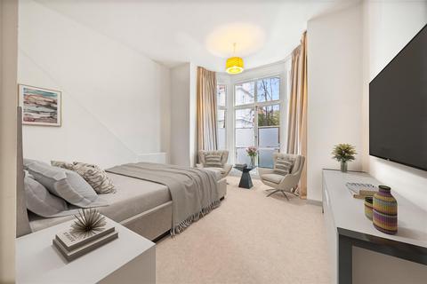 2 bedroom apartment for sale, Belsize Park Gardens, Belsize Park, London NW3