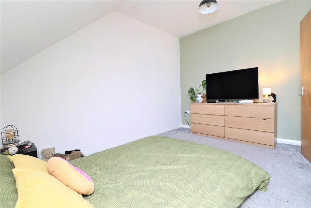 Bedroom one1.jpg