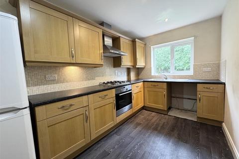 2 bedroom flat for sale, Bluehills Lane, Lower Cumberworth, HD8 8RQ