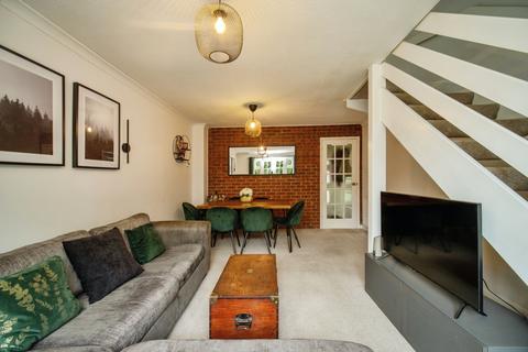 2 bedroom terraced house for sale, Daventry Court, Bracknell, RG42
