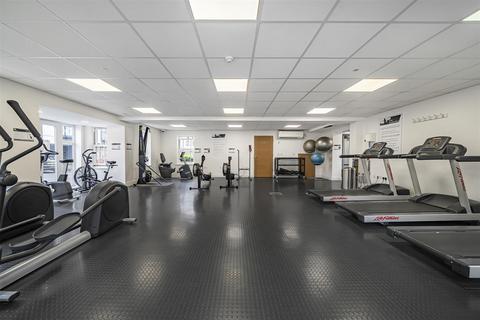 2 bedroom flat to rent, Holford Way, London