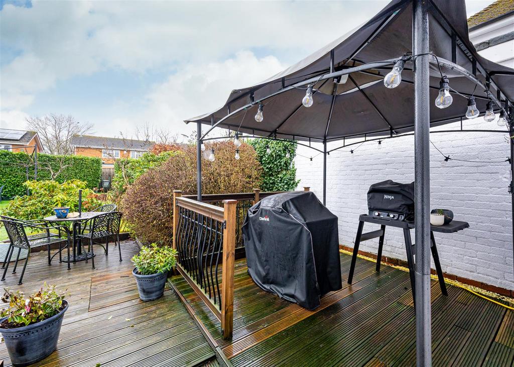 10 Queens Gardens-20.jpg