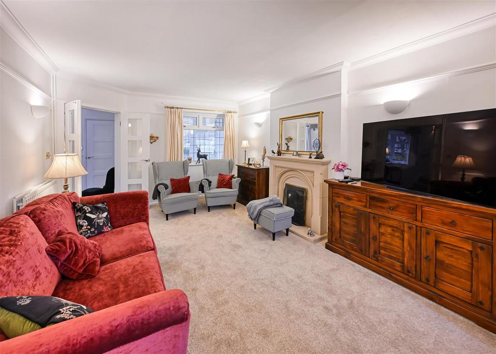 10 Queens Gardens-05.jpg