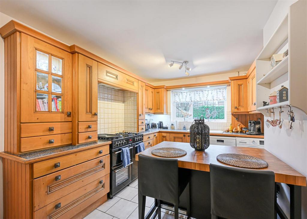 10 Queens Gardens-09.jpg