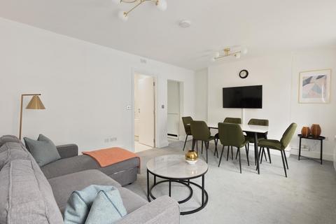 2 bedroom flat for sale, Picton Place, London W1U