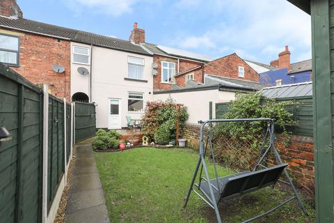 2 bedroom terraced house for sale, Chatsworth Road, Chesterfield S40
